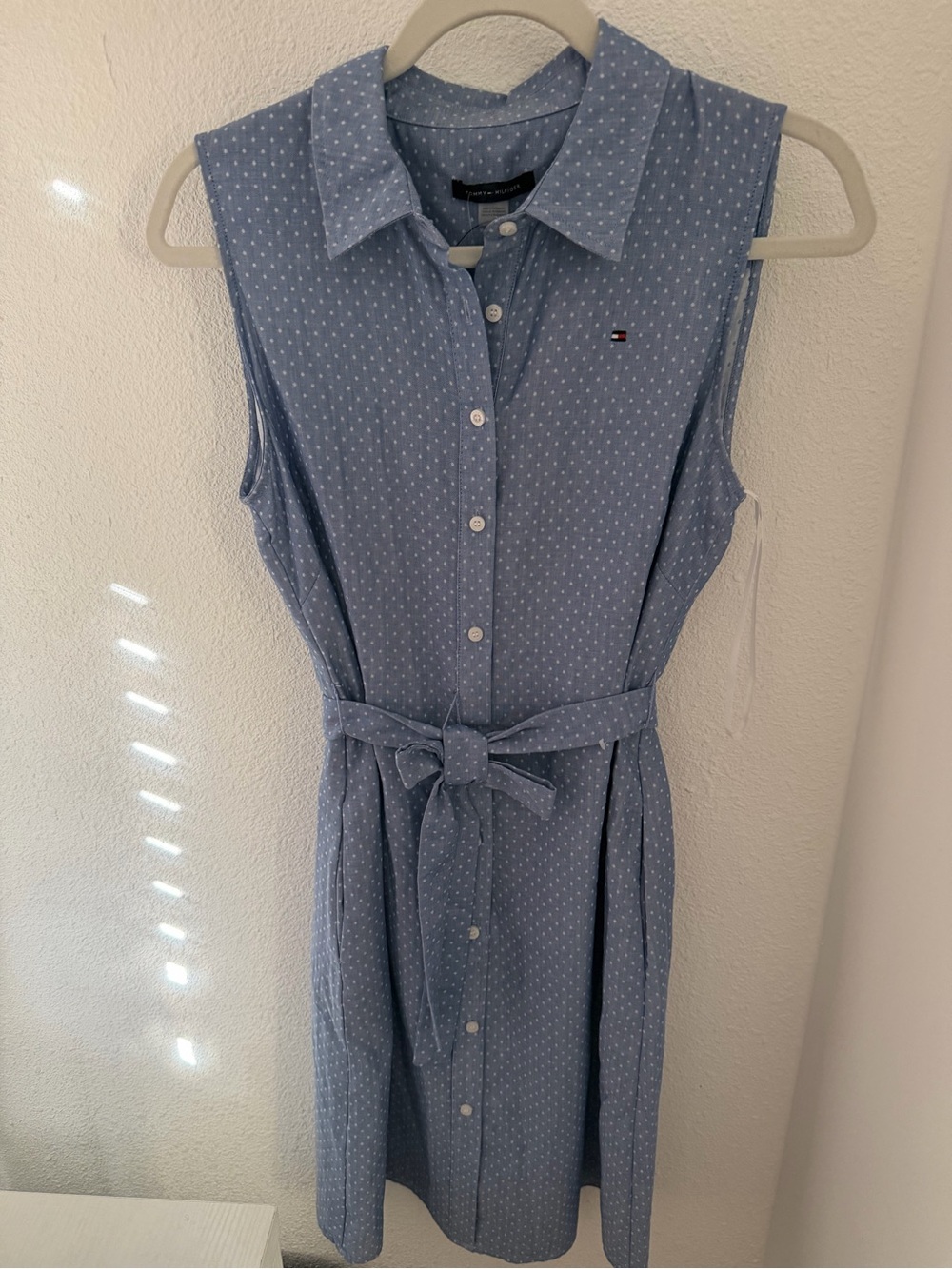 Tommy Hilfiger Blue Sleeveless Button-Up Midi Dress with Tie Waist